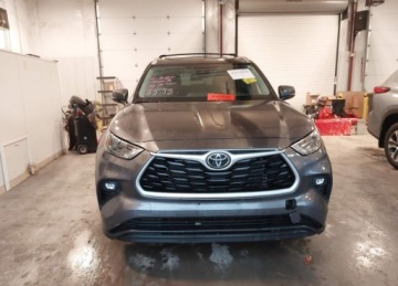 Toyota Highlander III 2023 Toyota Highlander 2023, XLE, 2.4L, od ubezpieczalni 2.4 Benzyna 269KM, zdjęcie 1