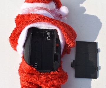 Танцующий Санта играет музыку 17 см.