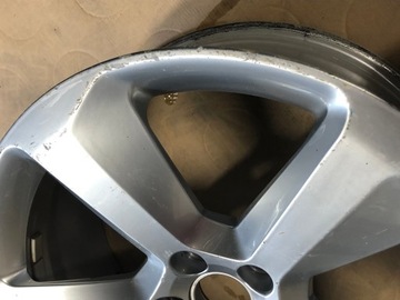 Одинарный диск AUDI 8Jx19 ET27 8R0601025P