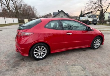 Honda Civic VIII Hatchback 3d 1.4 i-VTEC 100KM 2010 Honda Civic Honda Civic 1.4 i-VTEC Type S 1.3 Benzyna 100KM, zdjęcie 21