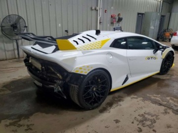 Lamborghini Huracan STO 5.2 V10 640KM 2022 Lamborghini Huracan 2022r., STO, 5.2L, od ubezpieczalni 5.2 Benzyna 639KM, zdjęcie 3