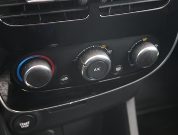 Renault Clio IV Hatchback 5d ENERGY TCe 99g 90KM 2015 Renault Clio 0.9 TCe, Salon Polska, Navi, Klima, zdjęcie 11