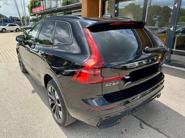Volvo XC60 II 2025 VOLVO XC60 B5 AWD Ultra Dark Suv 2.0 (264KM) 2025, zdjęcie 2