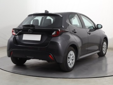 Toyota Yaris IV Hatchback 1.5 Dynamic Force 125KM 2024 Toyota Yaris 1.5 VVT-i, Salon Polska, Serwis ASO, zdjęcie 4