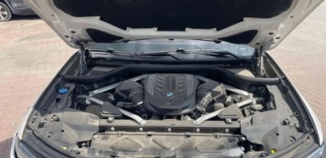 BMW X7 SUV M 4.0 M50i 530KM 2022 BMW X7 2022 BMW X7, M50I 4x4 - W POLSCE, po oplatach i akcyzie 4.4 Benzyna, zdjęcie 14
