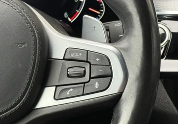 BMW Seria 5 G30-G31 Touring 520d 190KM 2019 BMW Seria 5 520d M Pakiet 190KM Keyless Display Key HeadUp 2.0 Diesel 190KM, zdjęcie 17