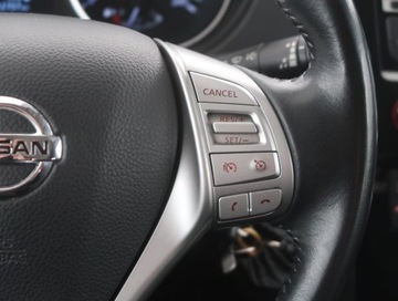 Nissan Qashqai II Crossover 1.2 DIG-T 115KM 2015 Nissan Qashqai 1.2 DIG-T, Salon Polska, zdjęcie 17