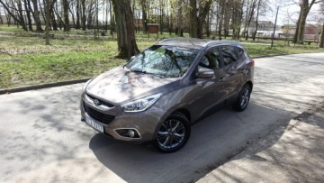 Hyundai ix35 SUV Facelifting 1.7 CRDi 115KM 2014 HYUNDAI iX35 . Klimatronik .. Ledy .. Navi . Kamera .. PDC .. Grzane Fotele
