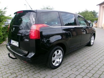 Peugeot 5008 I Minivan 1.6 THP 156KM 2011 Peugeot 5008 Panorama 7 Osobowy, zdjęcie 3