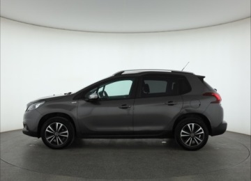 Peugeot 2008 I SUV Facelifting 1.2 PureTech 82KM 2018 Peugeot 2008 1.2 PureTech, Salon Polska, zdjęcie 2