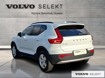 Volvo XC40 Crossover Facelifting 2.0 B3 163KM 2023 Volvo XC 40 XC40 B3 aut 2,0 163KM Pakiet Park Assi, zdjęcie 3