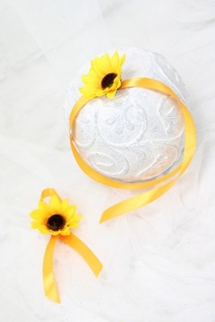 Ручной котильон, краковский букет или народная булавка для бутоньерки.