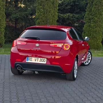 Alfa Romeo Giulietta Nuova II Hatchback 5d Facelifting 1.6 JTDM-2 120KM 2015 Alfa Romeo Giulietta 1.6 120KM JTDM 16V Sport, zdjęcie 10