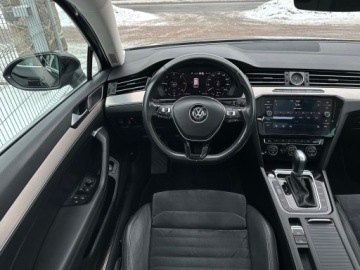 Volkswagen Passat B8 Variant 2.0 TDI BlueMotion SCR 150KM 2019 R E Z E R W A C J A, zdjęcie 15