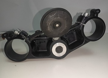 Aprilia RSV4 1100 Заводская нижняя полка