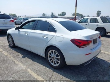 Mercedes Klasa A W177/V177 2020 Mercedes-Benz Klasa A 220 2020 2.0l 2.0 Benzyna 188KM, zdjęcie 3