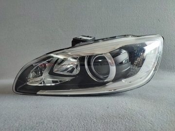 VOLVO V60 S60 LIFT LAMPA LEWA XENON SKRĘTNY 31395902