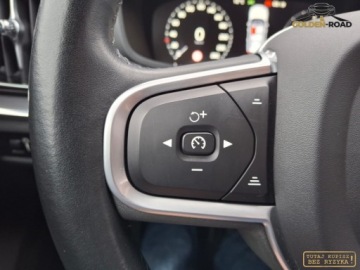 Volvo V60 II  Kombi 2.0 D3 150KM 2020 Volvo V60 2,0 D3 150KM klima elektryka led alu navi tempomat oplacony 2.0, zdjęcie 15