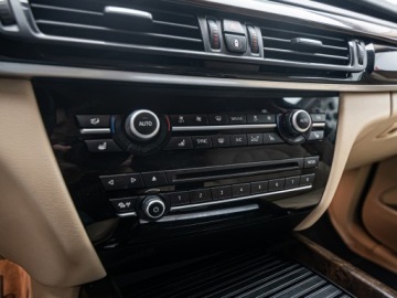 BMW X5 F15 SUV xDrive40d 313KM 2015 BMW X5 xDrive40d Suv 313KM 2015, zdjęcie 20