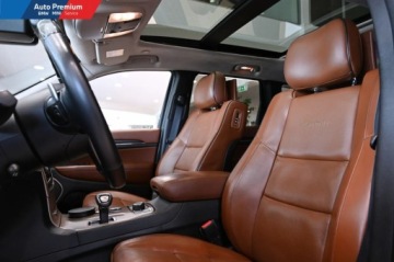 Jeep Grand Cherokee IV Terenowy Facelifting 3.0 V6 CRD 250KM 2015 Jeep Grand Cherokee SummitAktywny tempomat ACCKamera cofaniaKeyless Go, zdjęcie 10