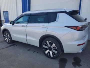Mitsubishi Outlander IV 2025 Mitsubishi Outlander SEL 2025 2.5 Benzyna 181KM, zdjęcie 2