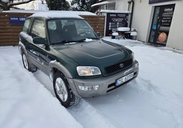 Toyota RAV4 I Cabrio 2.0 16V 129KM 1999 Toyota RAV4 2.0 benzyna .4x4 2.0 Benzyna 129KM, zdjęcie 3