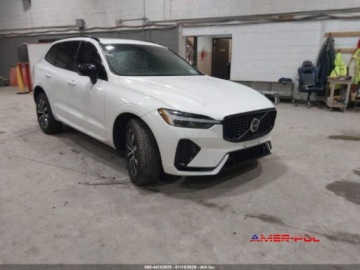 Volvo XC60 II 2024 Volvo XC 60 2024 r., 2,0L B5 CORE DARK THEME 2.0 Benzyna 247KM