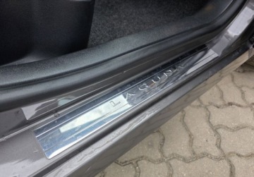 Renault Laguna III Hatchback 2.0 16v 140KM 2009 Renault Laguna 2,0 Benzyna - Bezwypadkowa - Zarejestrowana 2.0 Benzyna, zdjęcie 25