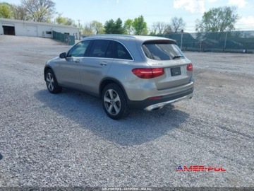 Mercedes GLC C253 2019 Mercedes-Benz GLC 2019 r., 2,0L 300 4 MATIC 2.0 Benzyna 241KM, zdjęcie 3