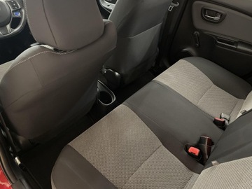 Toyota Yaris III Hatchback 5d Facelifting Hybrid 100KM 2015 Toyota Yaris Hybrid 100 Premium III (2011-2019) To, zdjęcie 10