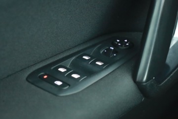 Peugeot 308 II SW Facelifting 1.5 BlueHDI 130KM 2019 Peugeot 308 1.5 BlueHDi, Salon Polska, zdjęcie 14