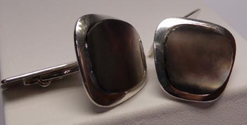 Srebrne spinki z masą perłową