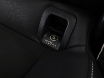 Mercedes Klasa A W176 Hatchback 5d Facelifting 180 122KM 2017 Mercedes A 180 AMG Line full LED Podg.fotele i, zdjęcie 34