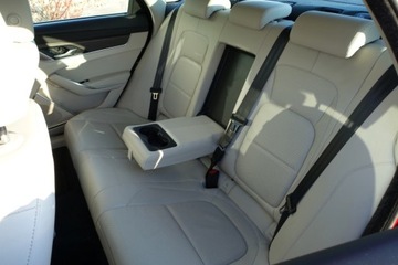 Jaguar XF II Sedan Facelifting 2.0D 204KM 2021 Jaguar XF bezwypek, AWD, panorama, skora, kamera, czujniki, AACarPlay, FV, zdjęcie 8