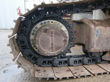 Штифт для звена гусеницы JCB в корпусе CAT Case