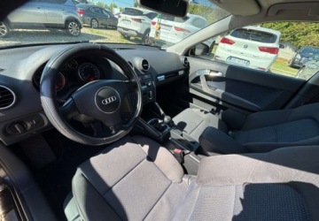 Audi A3 8P Hatchback 3d 2.0 FSI 150KM 2003 Audi A3 3-drzwiowe 2003 r. 2.0 Benzyna 150KM, zdjęcie 9