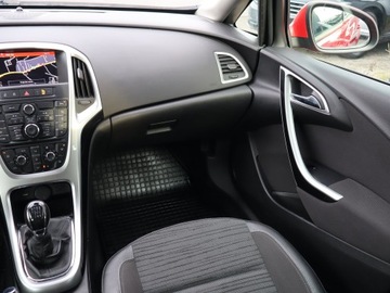 Opel Astra J Hatchback 5d Facelifting 1.6 CDTI ecoFLEX 110KM 2014 Opel Astra 1.6 CDTI, Navi, Klima, Klimatronic, zdjęcie 7
