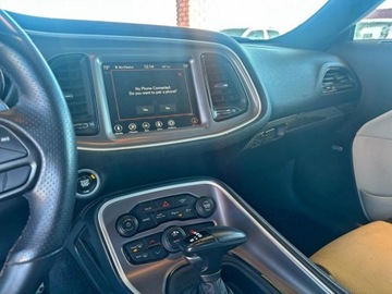 Dodge Challenger III 2022 Dodge Challenger 2022 DODGE CHALLENGER RT 5.7 Benzyna 372KM, zdjęcie 16