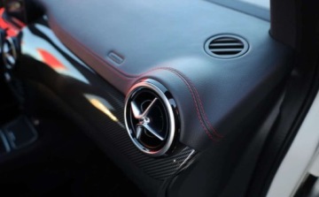 Mercedes Klasa B W246 Sports Tourer Facelifting 1.6 200 156KM 2016 Mercedes-Benz Klasa B Mercedes-Benz Klasa B 200 UrbanStyle Edition 1.6, zdjęcie 30