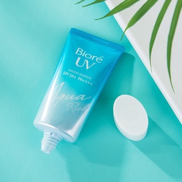 Biore UV Солнцезащитный крем водянистый освежающий Spf50+