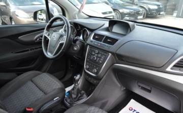 Opel Mokka I SUV 1.4 Turbo ECOTEC 140KM 2015 Opel Mokka 1.4 Benzyna 4x4 Tempomat Cz. parkowania Klimatyzacja 1.4 Benzyna, zdjęcie 6