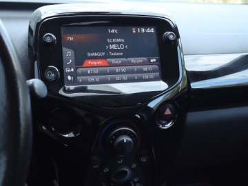 Toyota Aygo II Hatchback 3d Facelifting 1.0 VVT-i 72KM 2018 Toyota Aygo 1.0 VVT-i, Salon Polska, Klima, zdjęcie 11