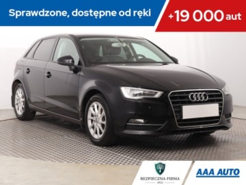 Audi A3 8V Hatchback 3d 1.4 TFSI 122KM 2013 Audi A3 1.4 TFSI, Salon Polska, Xenon, Bi-Xenon