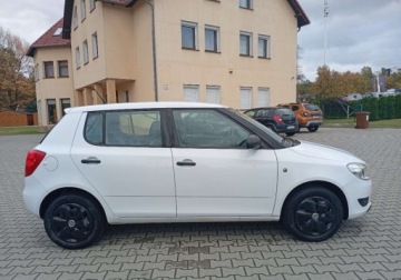 Skoda Fabia II Hatchback Facelifting 1.2 HTP 60KM 2014 Skoda Fabia Zarejestrowany - ubezpieczony - benzyna - 1,2 - 60 KM 1.2 60KM, zdjęcie 6