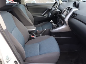 Toyota Verso Minivan Facelifting 1.6 D-4D 112KM 2014 Toyota Verso 1.6 D-4D, Salon Polska, Serwis ASO, zdjęcie 8
