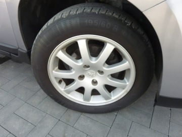 Peugeot 2008 I SUV 1.6 e-HDi 92KM 2015 Peugeot 2008 1.6 HDI 92, zdjęcie 37