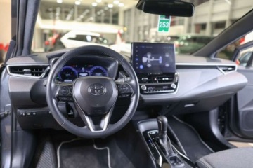 Toyota Corolla XII TS Kombi Facelifting 1.8 Hybrid 140KM 2023 Toyota Corolla 1.8 Hybrid Comfort 1.8 Hybryda 140KM, zdjęcie 19