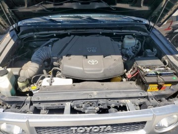 Toyota FJ Cruiser 2008 Toyota FJ 2008, po gradobiciu, od ubezpieczalni 4.0 Benzyna 243KM, zdjęcie 11