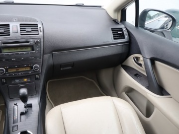 Toyota Avensis III Wagon 2.2 D-CAT 150KM 2011 Toyota Avensis 2.2 D-4D, Salon Polska, Automat, zdjęcie 7
