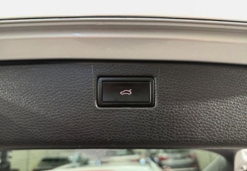 Volkswagen Passat B7 Variant 2.0 TDI CR DPF BlueMotion 140KM 2011 Volkswagen Passat Variant 2.0TDI 140KM M6 2011 r., Webasto, NAVI, przebieg, zdjęcie 12